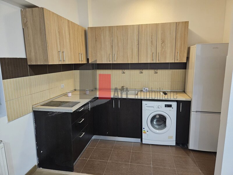 Piata Alba Iulia- Unirii- Garsonieara de vanzare- cu centrala