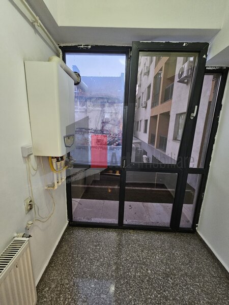 Piata Alba Iulia- Unirii- Garsonieara de vanzare- cu centrala