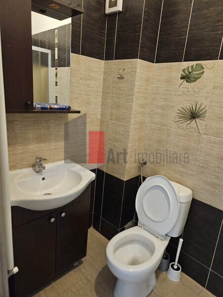 Piata Alba Iulia- Unirii- Garsonieara de vanzare- cu centrala