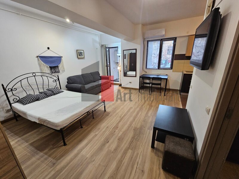 Piata Alba Iulia- Unirii- Garsonieara de vanzare- cu centrala